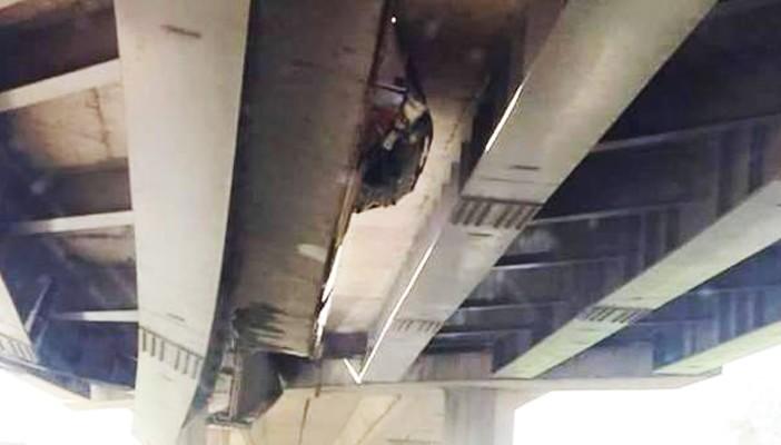 يوم الاصطدامات وتساقط الكباري والحرائق.. 4 حوادث كبيرة في الأحد الأسود