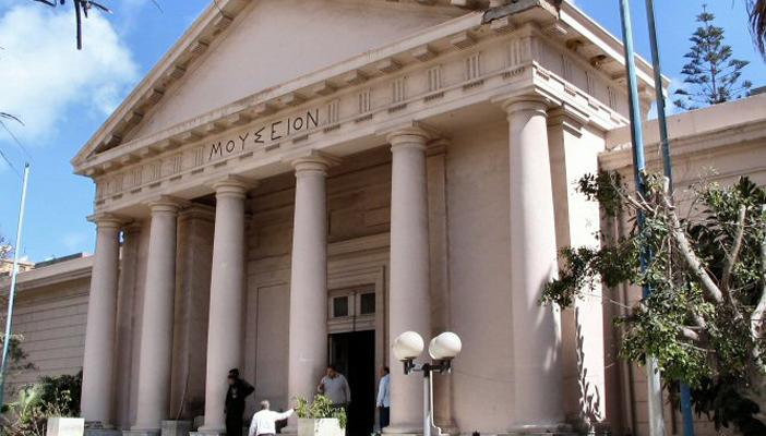 خبراء آثار لـ”رصد”: قطع المتحف الروماني مختومة وإعادتها أمر سهل