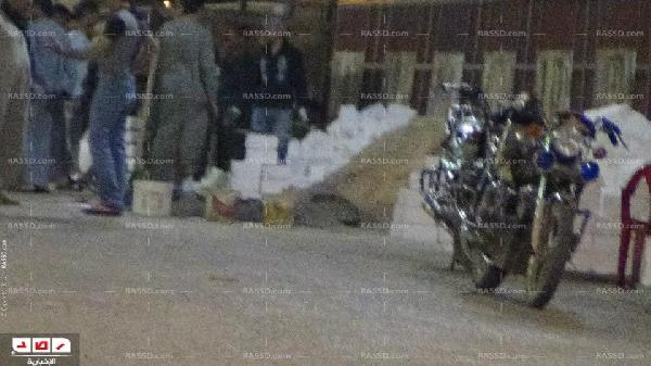 الشرطة تزيل تعديات بعض أهالى أبنوب على الطريق العام بأسيوط