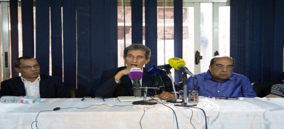 رئيس حزب الكرامة لـ”السيسي”: مش هتلبسنا الطرح.. أنت تعود بنا للأسوأ