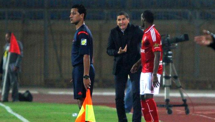 بالفيديو.. الأهلي يبتعد عن ملاحقة الزمالك المتصدر بخسارة المقاولون