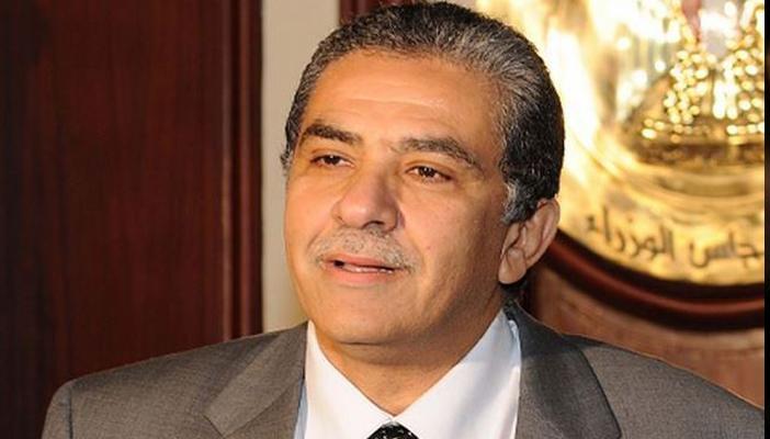 وزير البيئة: انتشال “صندل قنا”.. ولا علاقة للفوسفات بتسمم الشرقية