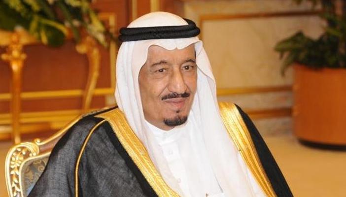 بعد قرارات العاهل السعودي.. تويتر يسخر مرة و#شكرًا_للملك مرة أخرى!