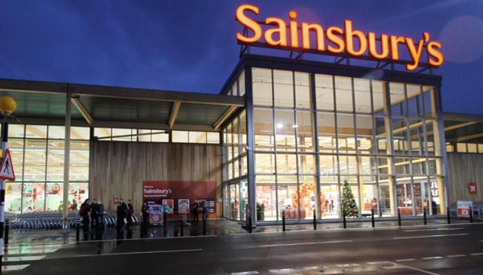 “سينسبري” البريطانية  تنتقد الحكم على رئيسها بالسجن عامين