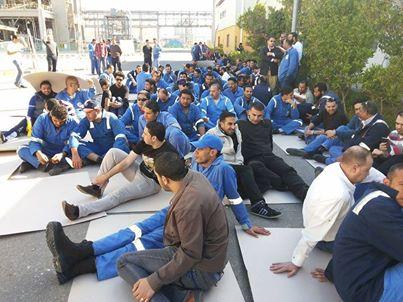 عمال مضربون ببورسعيد: زملاؤنا تم تعذيبهم داخل السجون