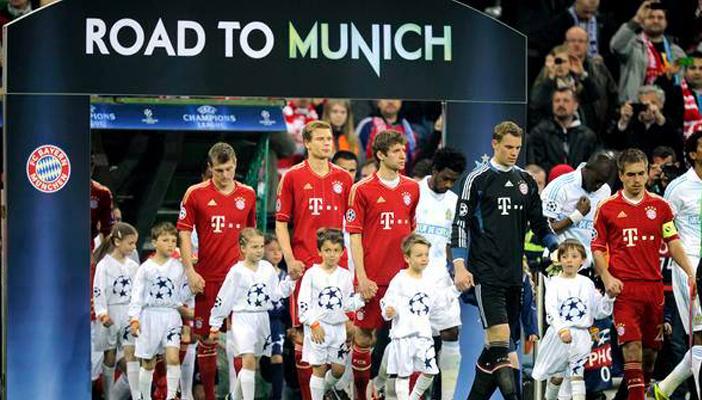 مفاجأة يحضرها بايرن ميونخ لموقعة برشلونة