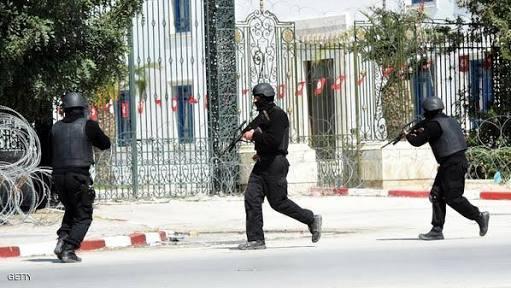 مقتل مسلح وآخر يفجر نفسه في سيدى بوزيد التونسية