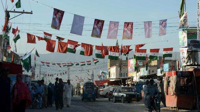 تفجيرات إرهابية تسبق الانتخابات الباكستانية