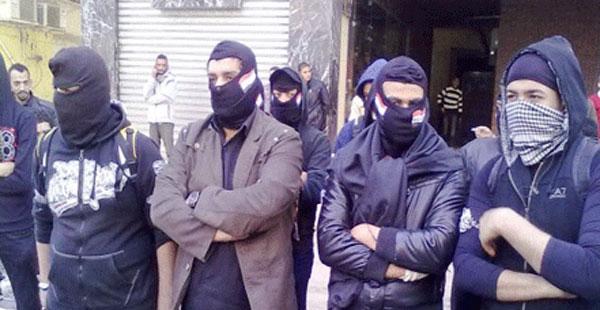 البلاك بلوك يتحرش بمصورة صحفية بالتحرير