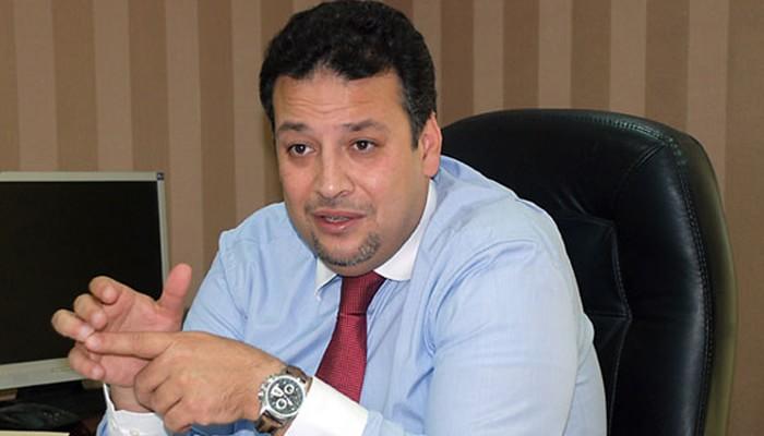 عزام: العسكر يتعامل مع العمال علي أنهم كائنات يجب قمعها