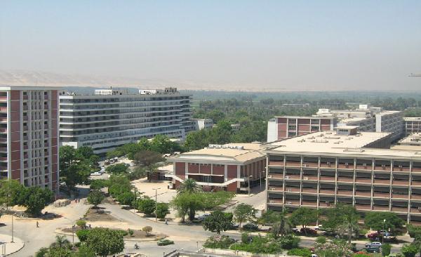 محافظ أسيوط يوقع بروتوكول لصيانة وترميم 29 مدرسة