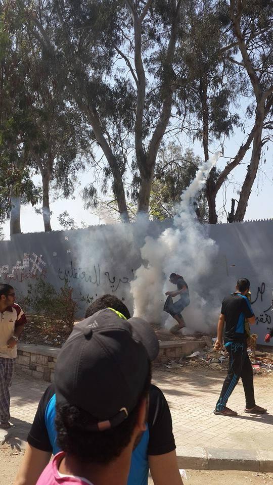 أمن الانقلاب يقتحم مدينة الأزهر ويعتقل الطلاب عشوائيا