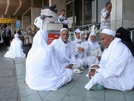 مصر للطيران تحذر المعتمرين من فيروس “كورونا”