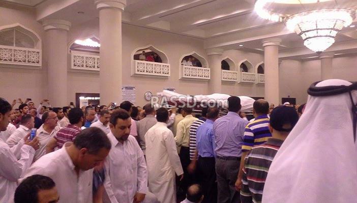 بالصور.. أعداد هائلة تشيع طارق الجوهري يؤمّهم القرضاوي