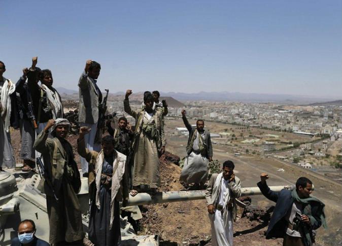 مقتل 7 مسلحين حوثيين بمعارك مطار عدن