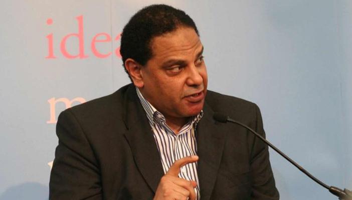 الأسواني للصحفيين: أنتم تخوضون معركة الحرية ضد سلطة غاشمة