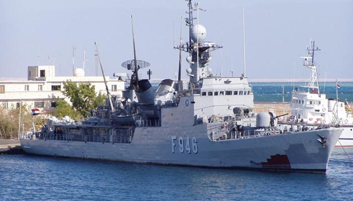 بعد التمديد للقوات المصرية بالخليج.. مغردون: يحمي سيناء الأول