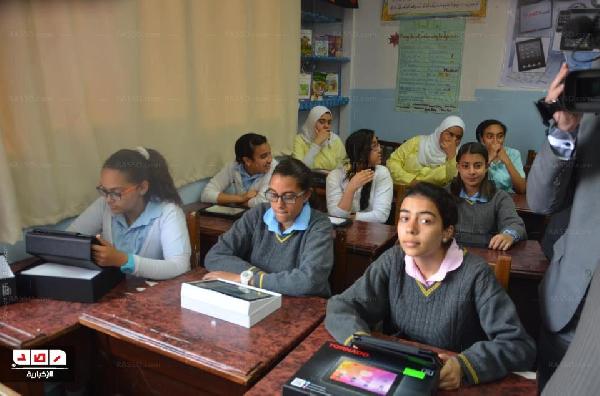 بالفيديو..بدء تطبيق تطوير التعليم بالتابلت في الإسكندرية