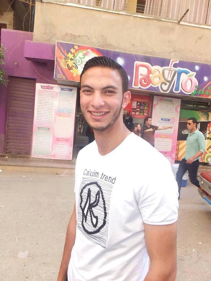 أمن الانقلاب يعتقل طالب بالمنصورة عشوائيا