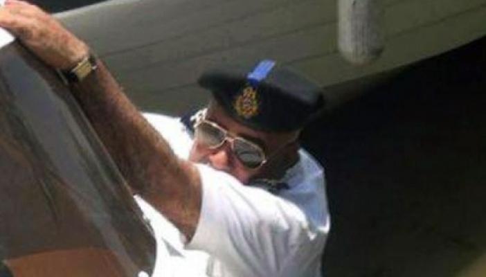 بالفيديو.. سقوط لواء شرطة في النيل