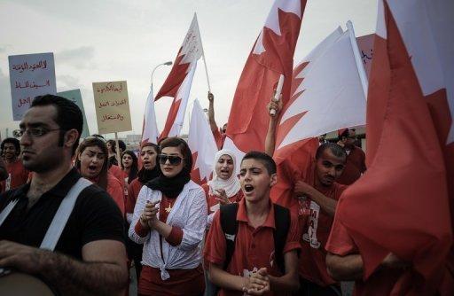 السجن 15 عاما لـ31 بحريني  في مهاجمة دورية شرطة