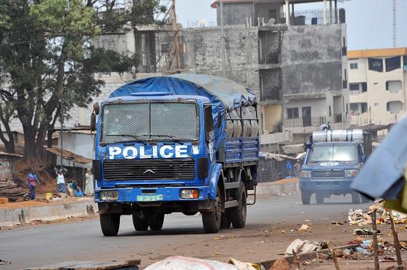20 مصابًا في مواجهات بين متظاهرين والشرطة بغينيا