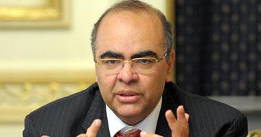 “الوزراء”: محاولة  الاعتداء على موكب قنديل  غير سياسية