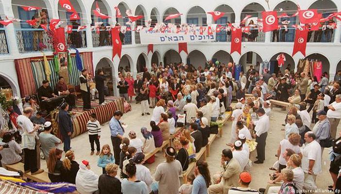 الحجاج اليهود يتوافدون على “جربة” التونسية وسط تعزيزات أمنية مشددة