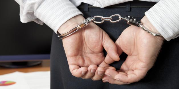 ضبط رجل أعمال ومديرة بنك بتهمة النصب على الموطنين في الإسكندرية