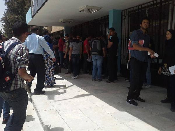 اعتصام طلاب “هندسة بورسعيد” لاعتقال زميلهم