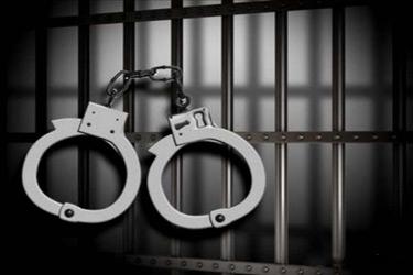 ضبط بانجو وسلاح بحوزة ضابط شرطة