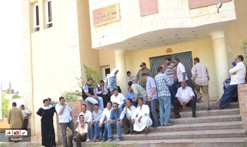 اعتصام عاملي الآثار المصرية بالوادي الجديد لتأخر رواتبهم