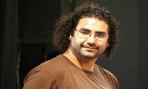 “عبد الفتاح”  يصل دار القضاء لنظر اتهامه بحرق مقر “شفيق”