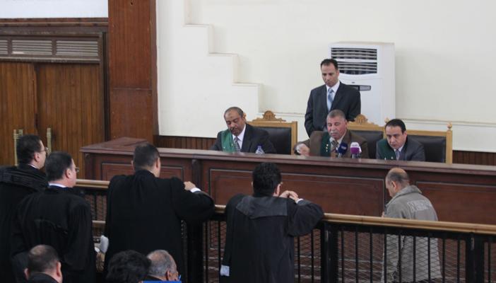 إعادة محاكمة 32 من معارضي العسكر بتهم التجمهر ومقاومة السلطات