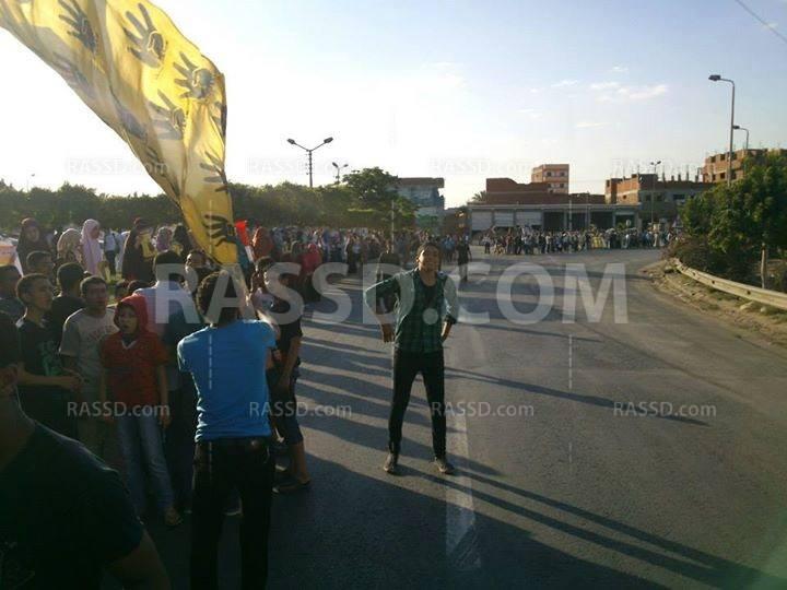 “مارثون رياضي” وسلسلة بشرية ضد الانقلاب بالبحيرة