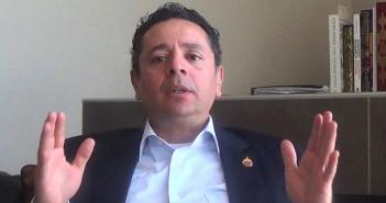 ثروت نافع لـ”رصد”: سجن مبارك بـ”القصور الرئاسية” صراع بين سارقي الوطن