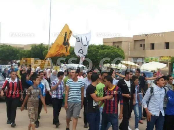 ﻿ مسيرة لطلاب “حقوق السادات” تنديدًا بالانقلاب