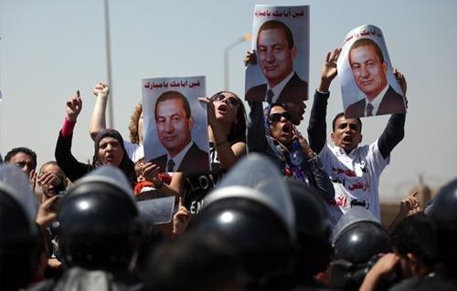 مشادات بين “آسفين يا ريس” ومراسل”التحرير”