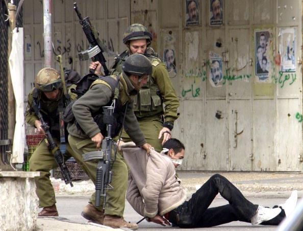 مشروع قانون صهيوني بمنع العفو عن المعتقلين مدى الحياة