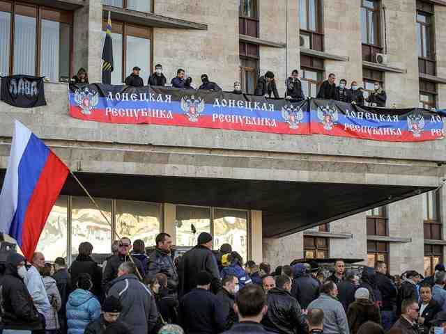 حكومة كييف ترفض استفتاء تقسيم أراضيها