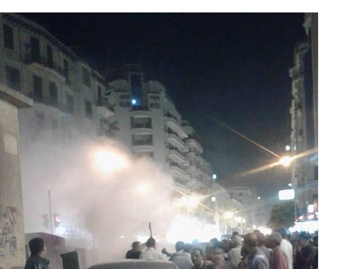 بالصور.. حريق في سيارة داخل جراج دار القضاء العالي