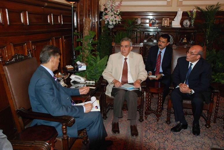 “الجيزاوى” يناقش تعزيز التعاون العلمي والزراعي مع الإيكاردا