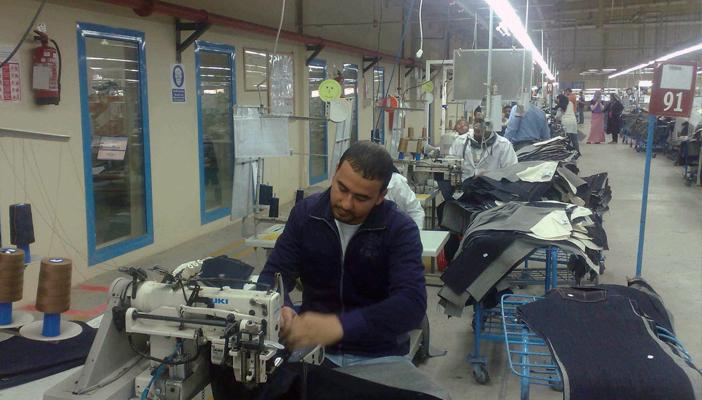 إصابة 31 عامل بالغدة النكافية في مصنع ملابس ببورسعيد