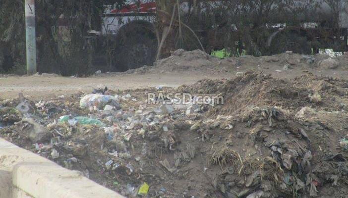 أزمة الصرف الصحي تهدد حياة أهالي قرية “تلة” بالمنيا