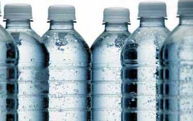 الصحة: الوزارة رخصت لـ 18 شركة مياه معبأة