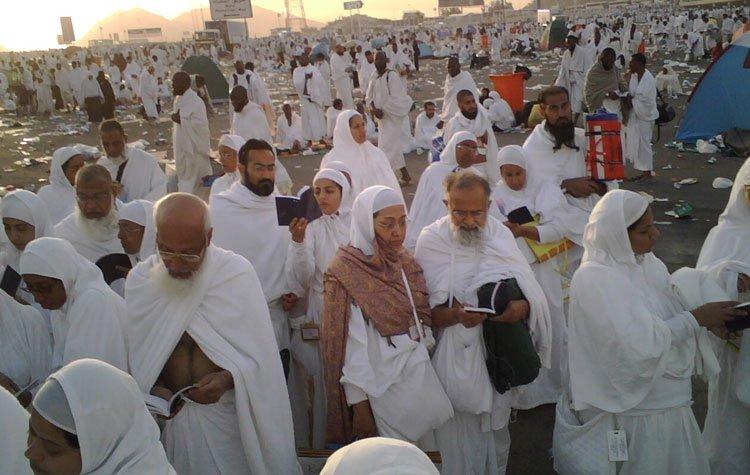 وزارة السياحة تحدد 4 ضوابط للحج هذا العام