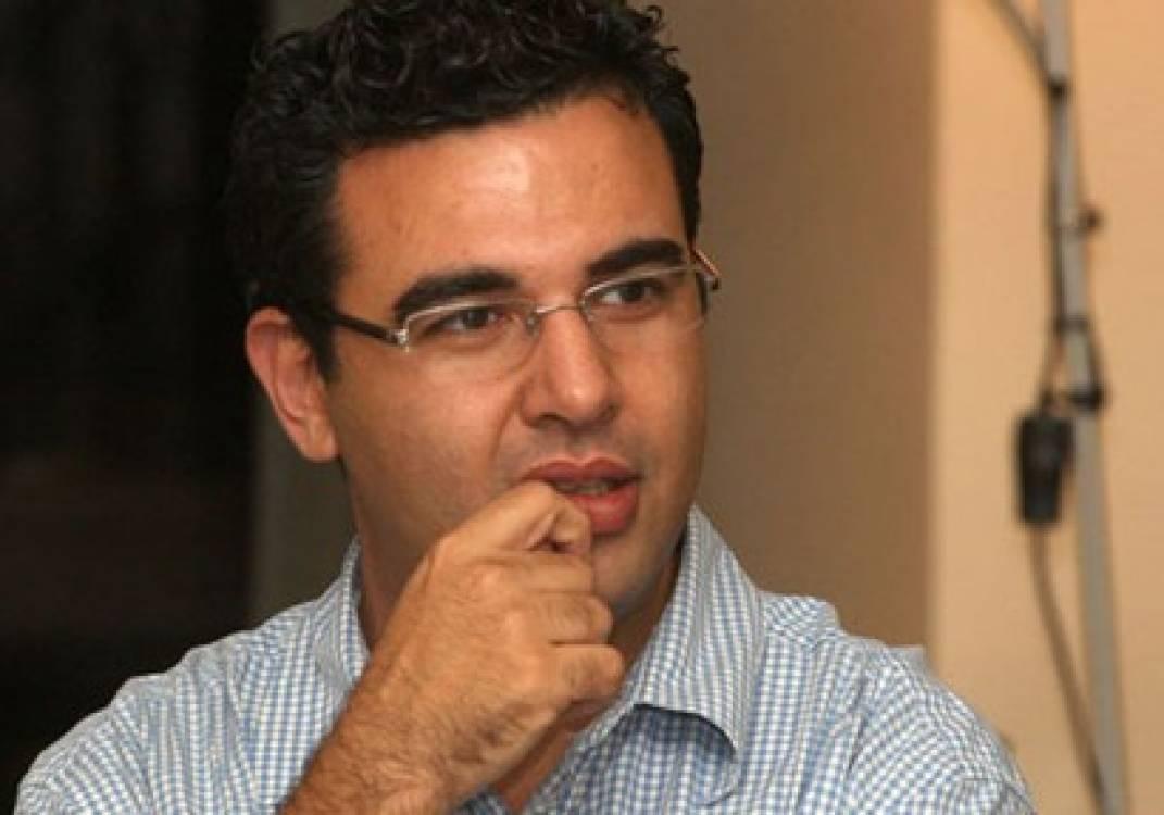 إحالة عضو بمبادرة “الفريق الرئاسي” للمحاكمة بتهمة إساءة استخدام فيسبوك