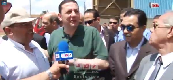 بالفيديو.. مسلح يدخل على وزير التموين في وادي النطرون