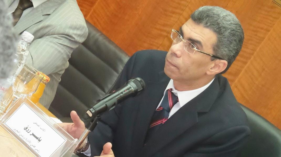 بالفيديو.. ياسر رزق: السيسي يتمنى تسليم السلطة مثل “ماكرون”