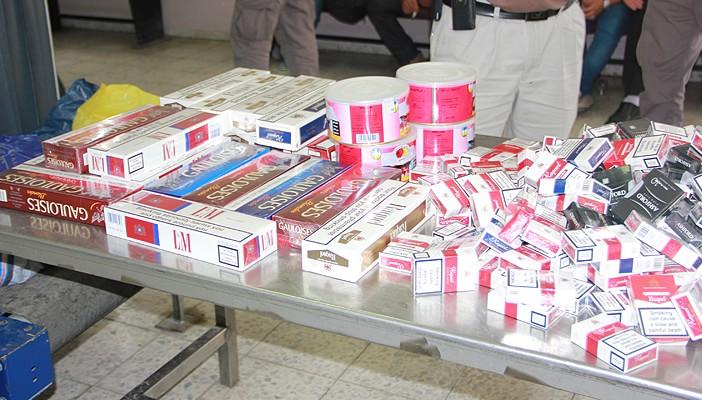 ضبط عقيد شرطة حال محاولته تهريب سجائر غير خالصة الرسوم ببورسعيد